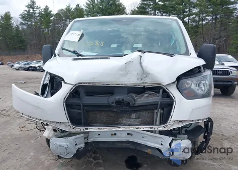 2021 Ford Transit-150 z USA, uszkodzony, nr VIN 1FTYE1Y80MKA07416